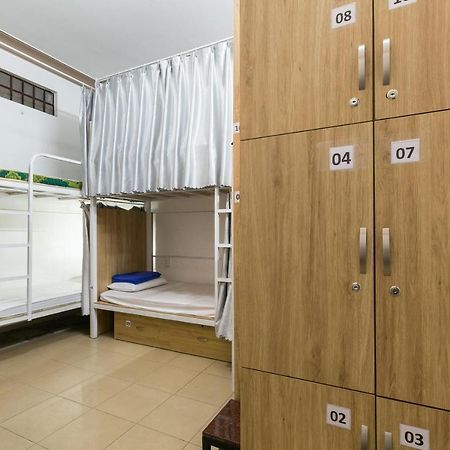 Spot On 710 Sakura Hostel Cholon Thành Pho Ho Chí Minh Esterno foto