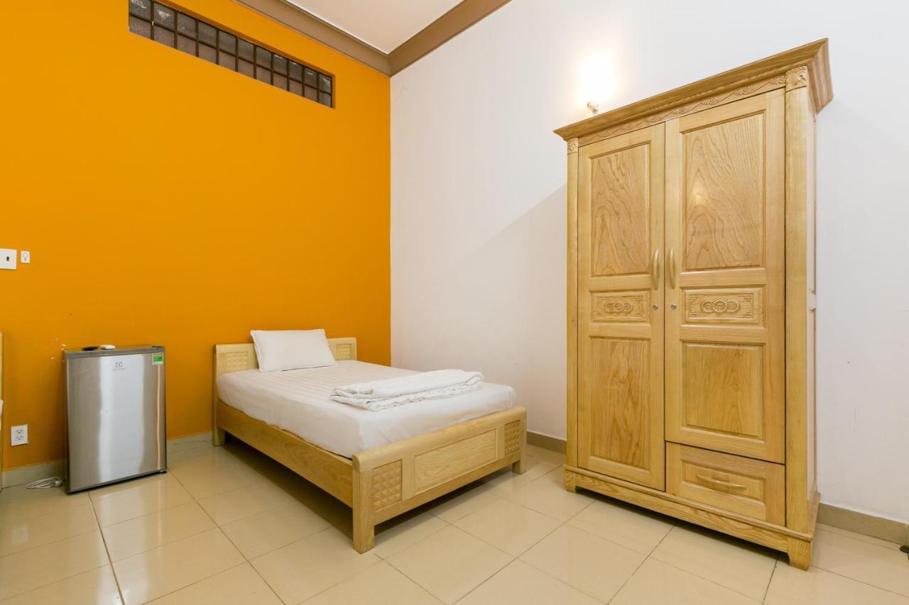 Spot On 710 Sakura Hostel Cholon Thành Pho Ho Chí Minh Esterno foto